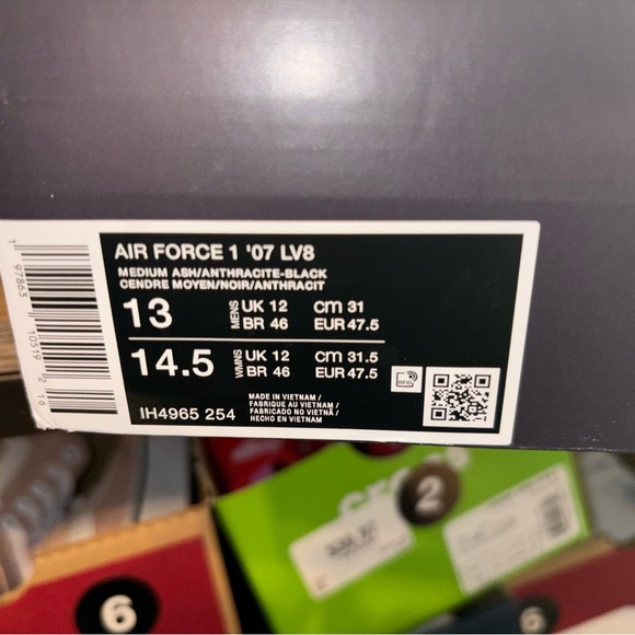 Nike Air Force 1 ‘07 LV8 Anthracite - Picture 6 of 9